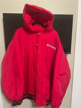 Champs Sports NC State Wolfpack Puffer Coat Mens XXL Hooded Full Zip Embroidered